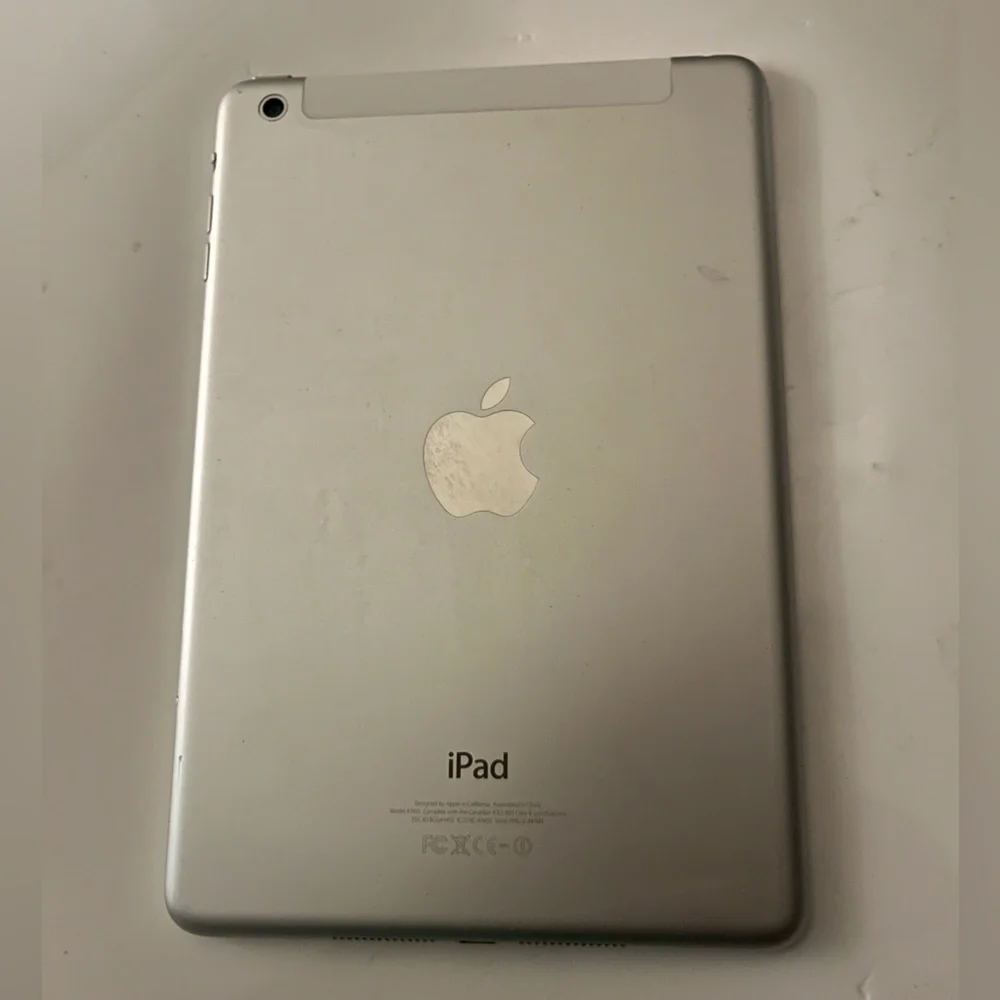 Apple IPad Air Mini White Tablet